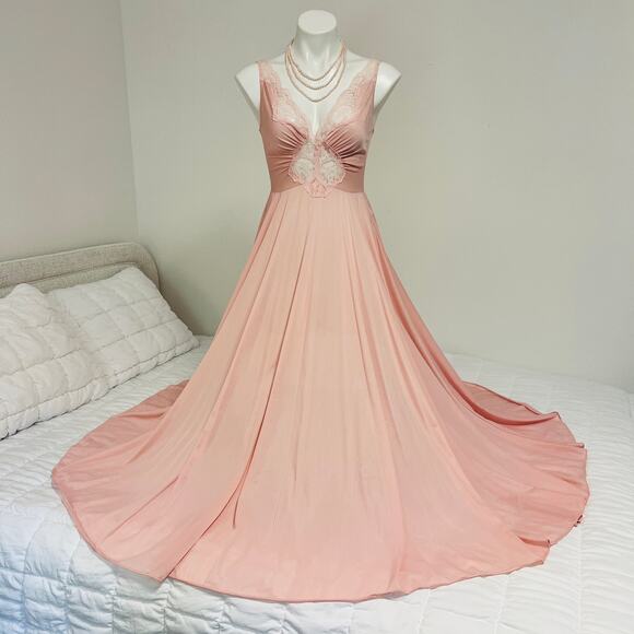 Vintage Olga Bodysilk Pink Nightgown GRAND FULL SWEEP Style 9687 Size L - Picture 4 of 16